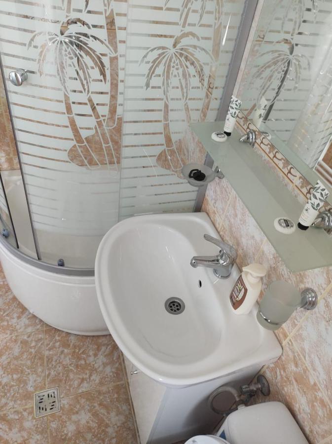 Отель Casa Jolie Констанца Экстерьер фото